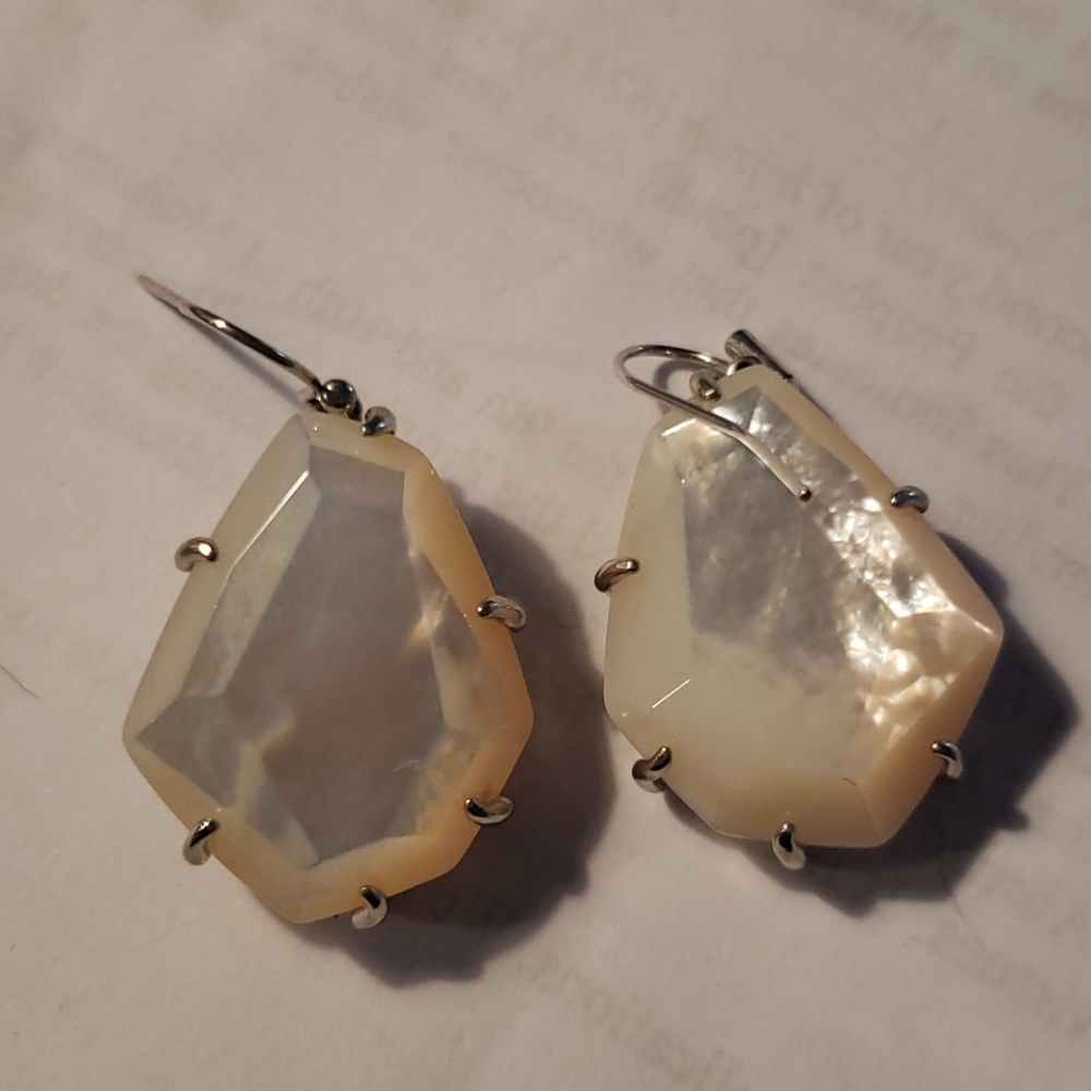 Kendra Scott Earrings - Picture 2 of 5